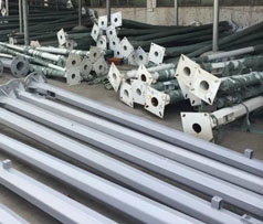 八角監(jiān)控桿